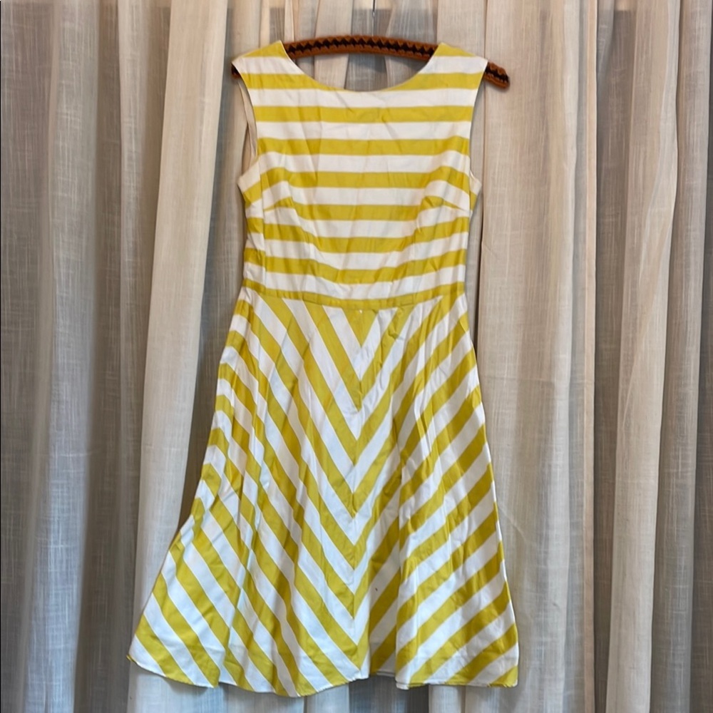 Boden Yellow and White Crew Neck Sleeveless Midi Dress